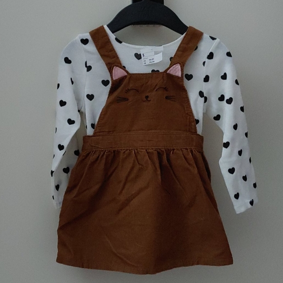 Set - Picture 1 of 1